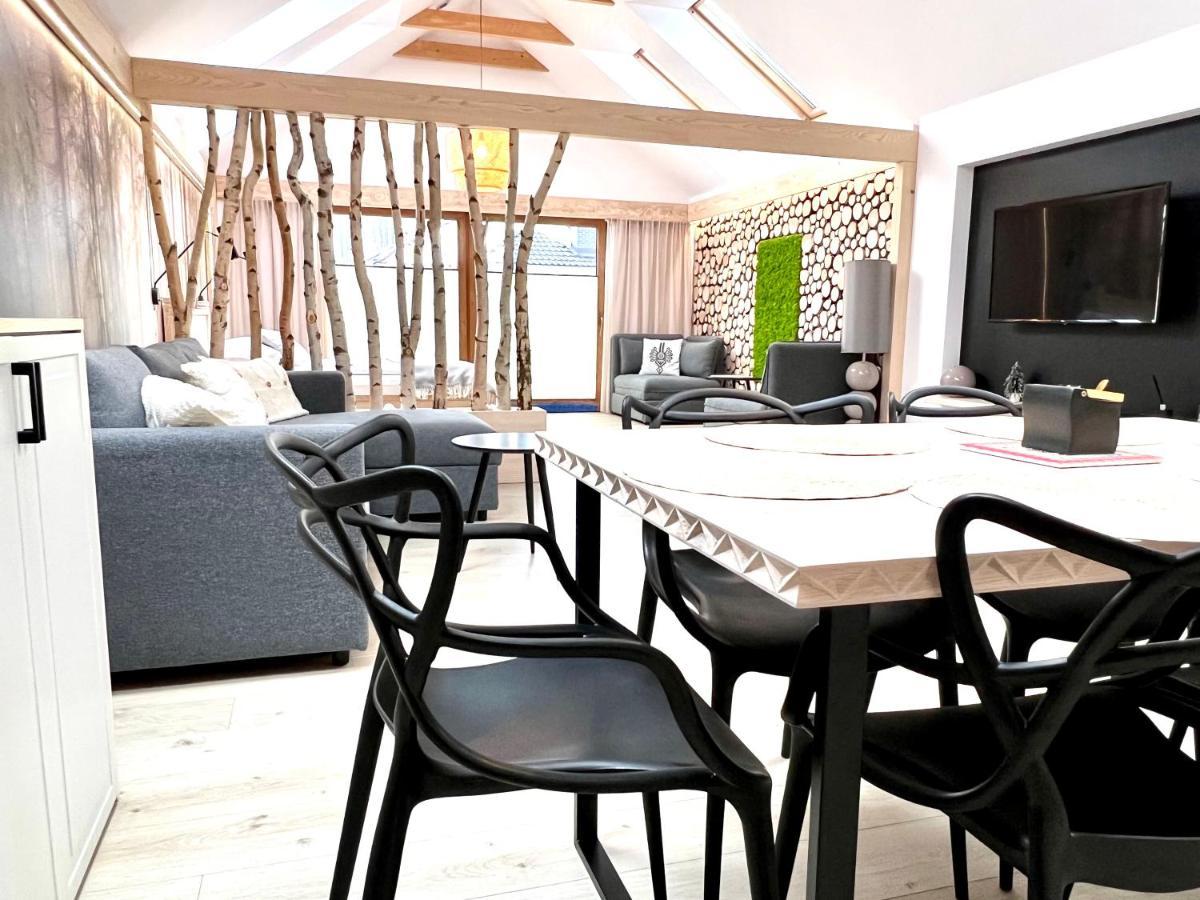 Willa Wojcik Apartamenty I Pokoje ซโรมอฟแซ นิชแน ภายนอก รูปภาพ