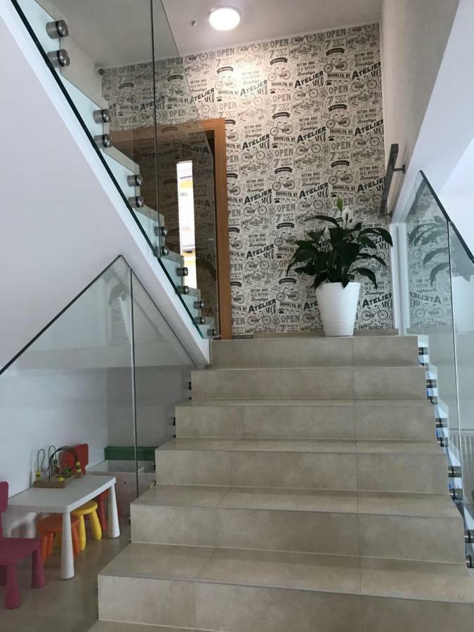 Willa Wojcik Apartamenty I Pokoje ซโรมอฟแซ นิชแน ภายนอก รูปภาพ